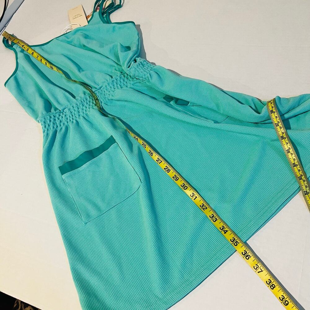 Dokotoo Sleeveless Front Pocket Dress Size M Medium NWT Green - Picture 8 of 9